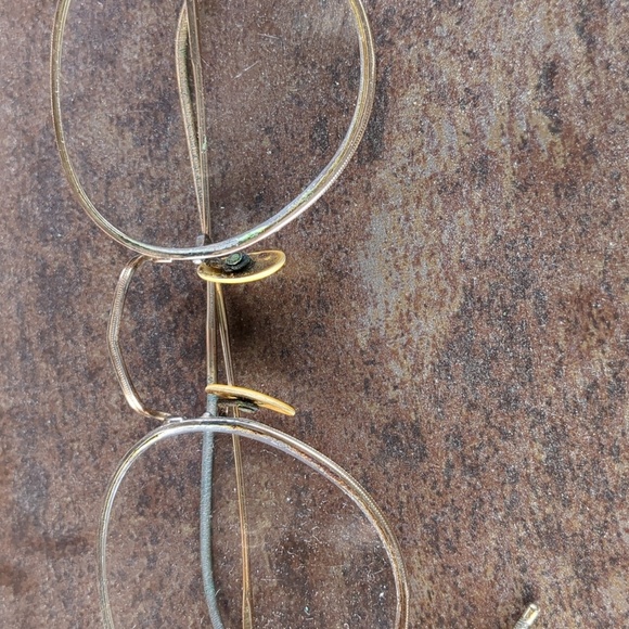 Vintage Gold Round Glasses - Picture 3 of 3